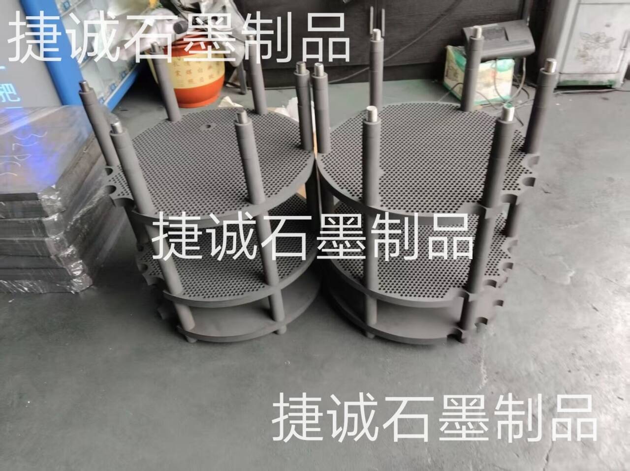 硬質(zhì)合金石墨盤，石墨盤，刀具燒結(jié)石墨盤，石墨盤加工，銅管燒結(jié)石墨盤，燒結(jié)石墨盤，石墨盤加工廠，石墨盤生產(chǎn)廠家